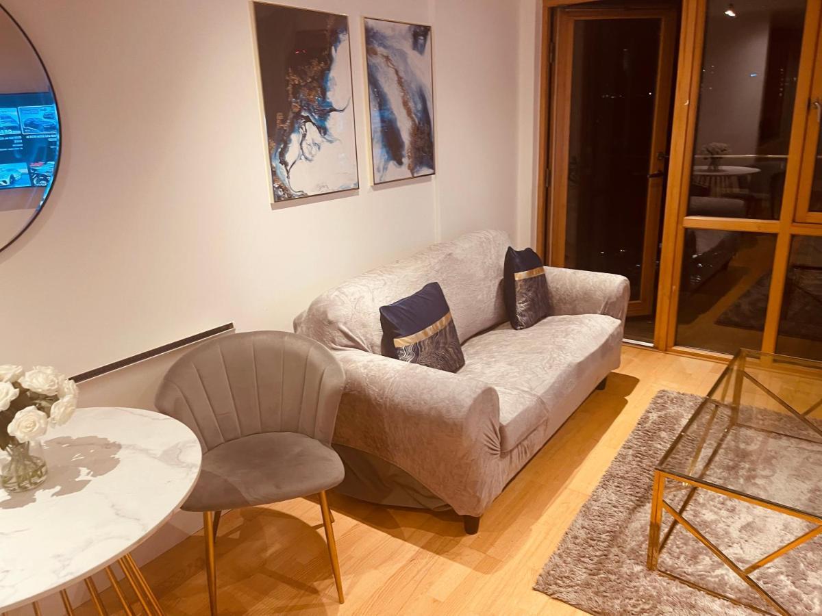 Primedoorstep Deluxe City Apt, River Canal View& Free Parking! Leeds  Buitenkant foto